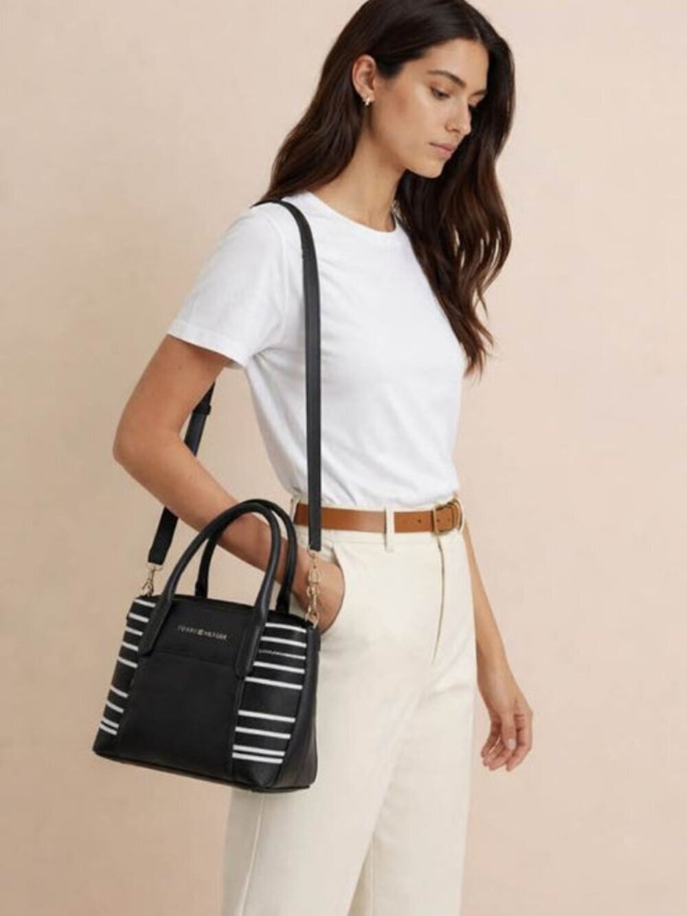 TOMMY HILLFIGER PURSE